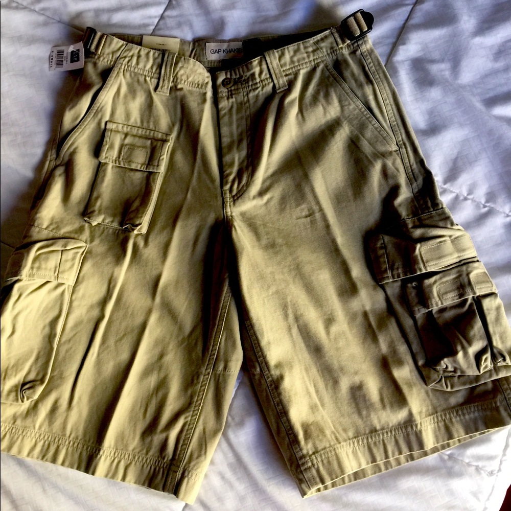Gap Khaki Cargo Short